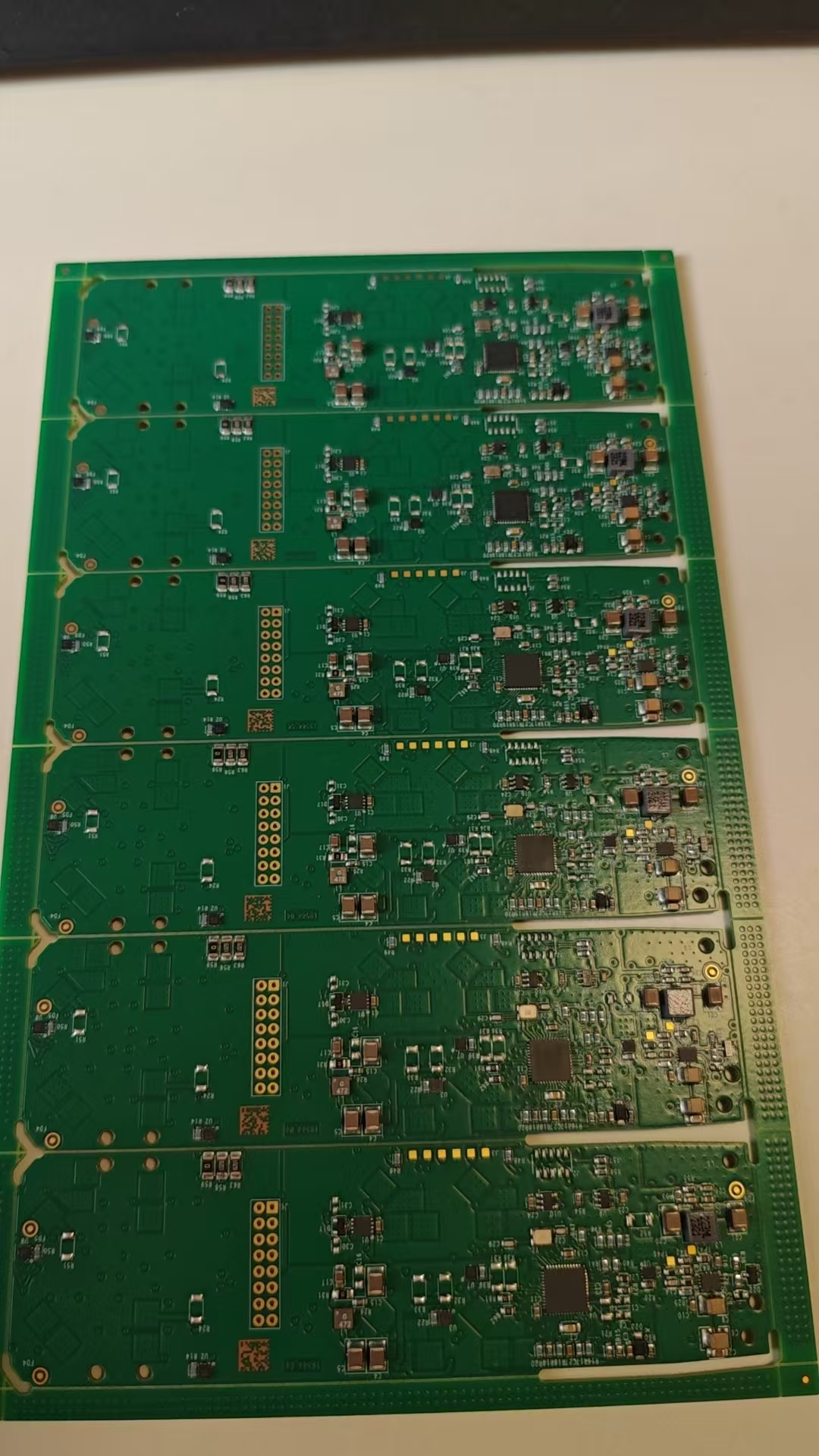 全自動干冰清洗印刷電路板靜電值100V以內，動態數顯 